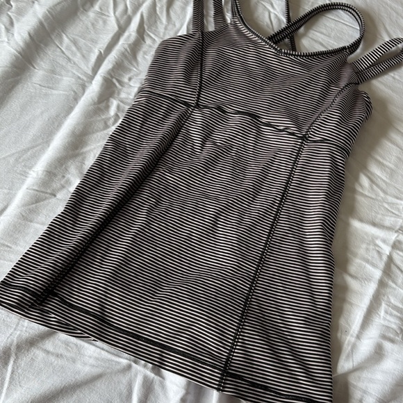 Lululemon Happy Strappy Tank Mini Pop Stripe Black Mink Berry Size 6 - Picture 4 of 13